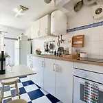 Light Filled Near Chiado, By Timecooler Appartement *