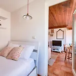 Light Filled Near Chiado, By Timecooler Appartement
