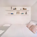 Light Filled Near Chiado, By Timecooler Appartement *