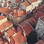 Light Filled Near Chiado, By Timecooler *