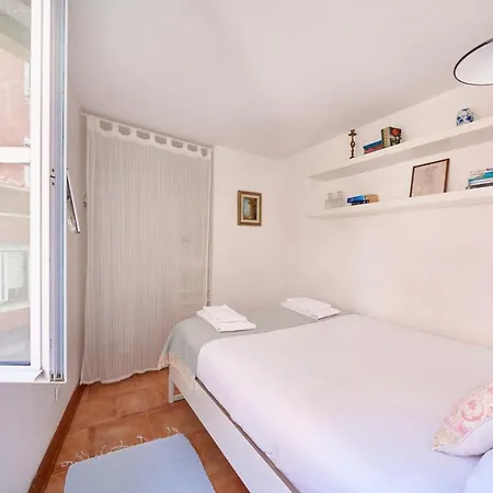 Light Filled Near Chiado, By Timecooler 公寓